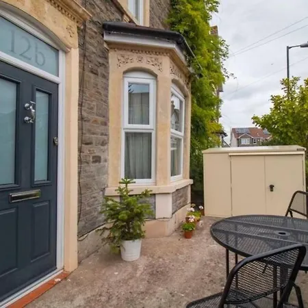 Modern And Chic 2 Bedroom In 公寓 *
